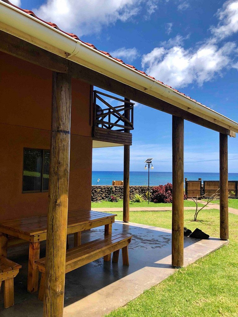 Cabaña frente al mar y con vista a los moai - Vaimiti