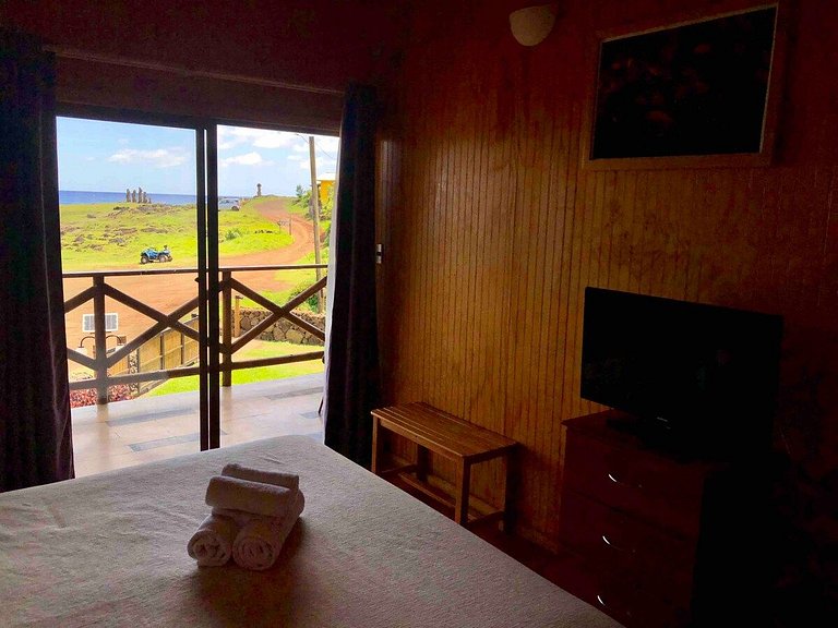 Cabaña frente al mar y con vista a los moai - Vaimiti
