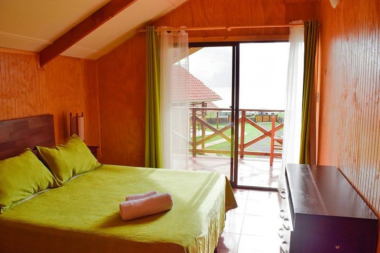 Cabaña Manoa con vista al mar