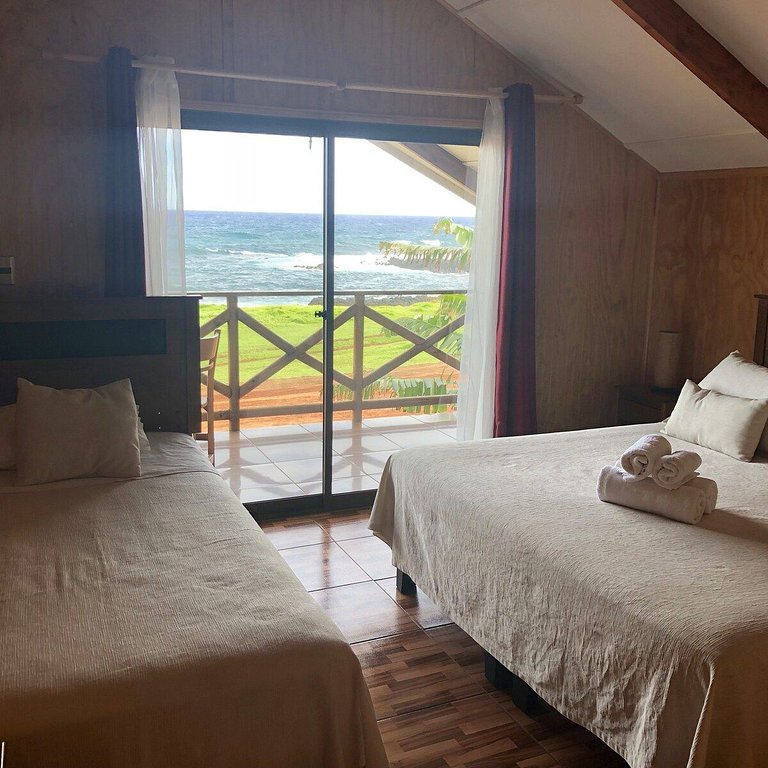 Cabaña Vave frente al mar y con vista a los moai