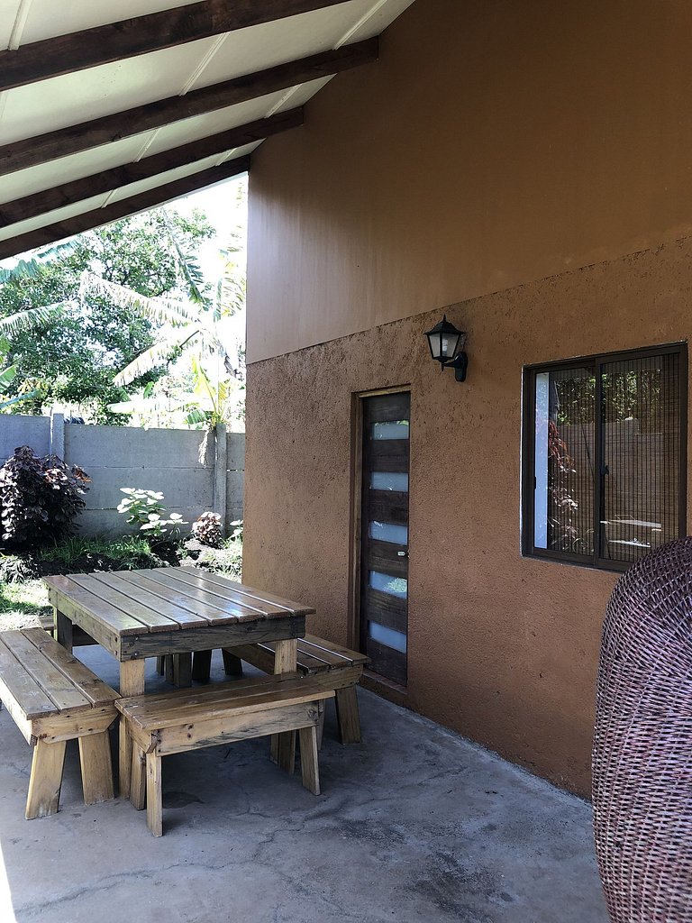 Cabaña Manoa con vista al mar